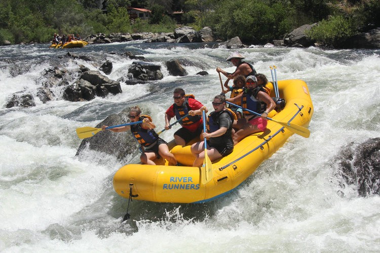 There Is Only One Place In Illinois You Can Go Whitewater Rafting - Mainstream Adventures