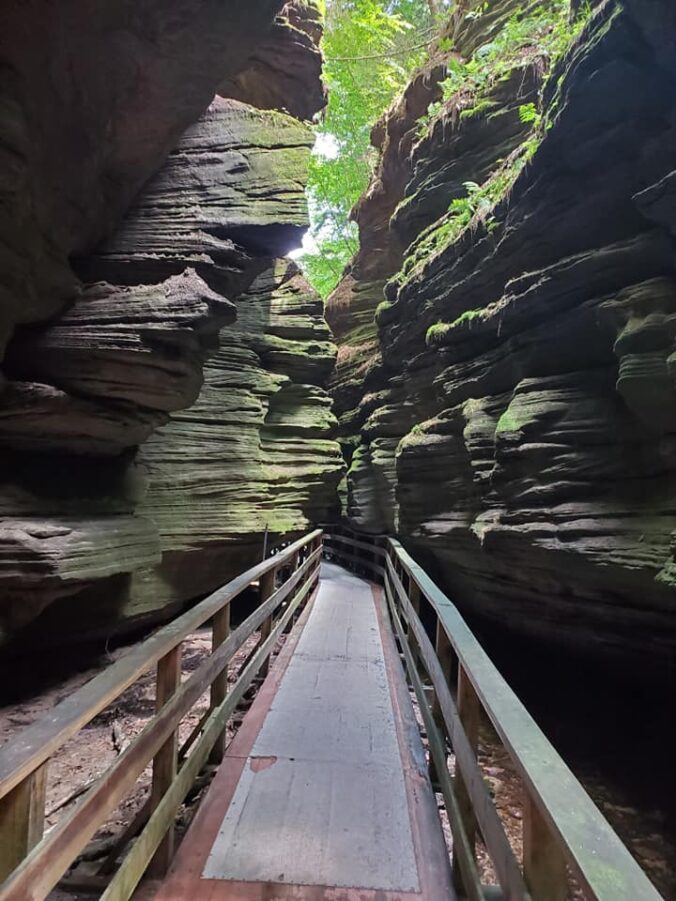 This One Beautiful Slot Canyon You Must See To Believe - Mainstream