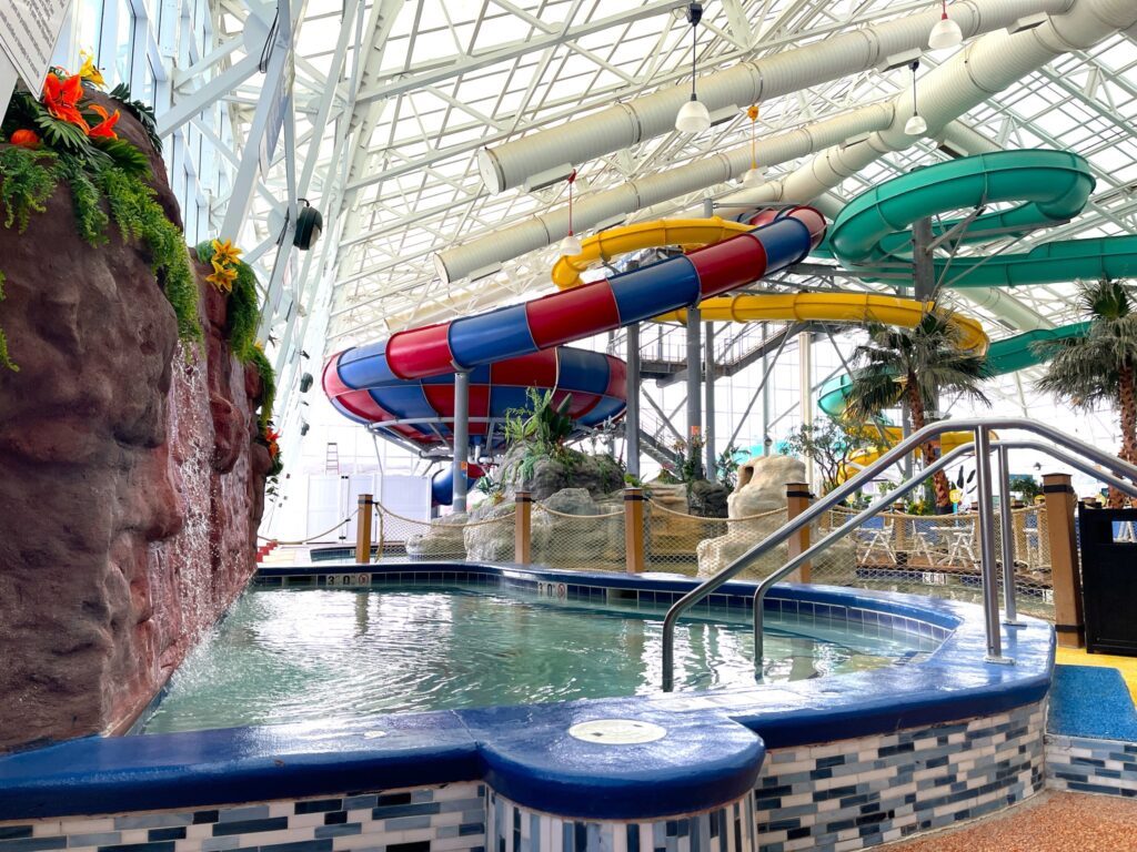 This Water-park Resort Is Just Minutes From Some Of The Midwest's Most 