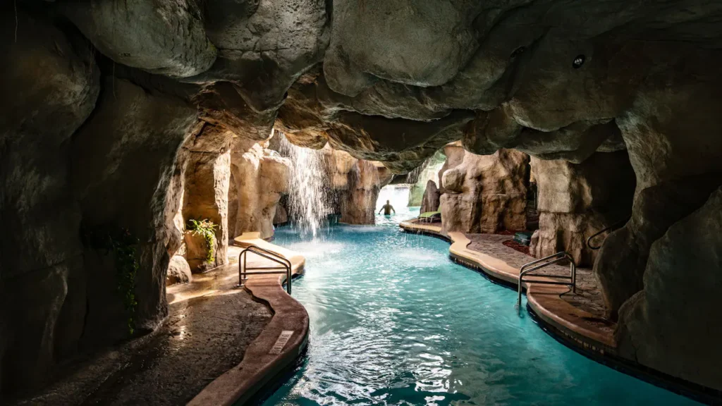 This Amazing Hotel/Resort Has An Incredible Pool You Have To See To ...