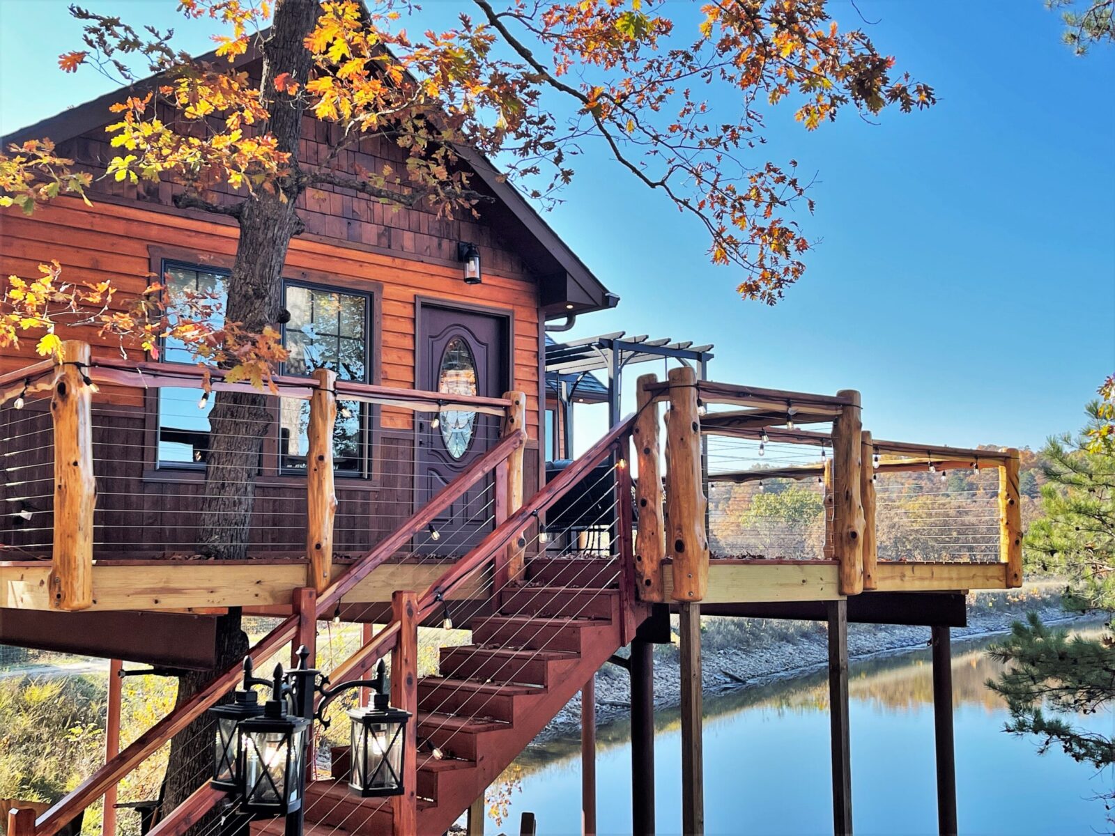 River of Life Farm - Missouri Mountain Log Lookout Cabin