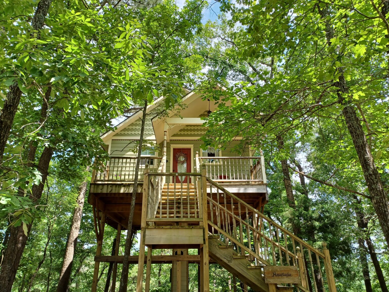 This Amazing Tree-House Resort, Is Like Something From A Fairy Tale ...